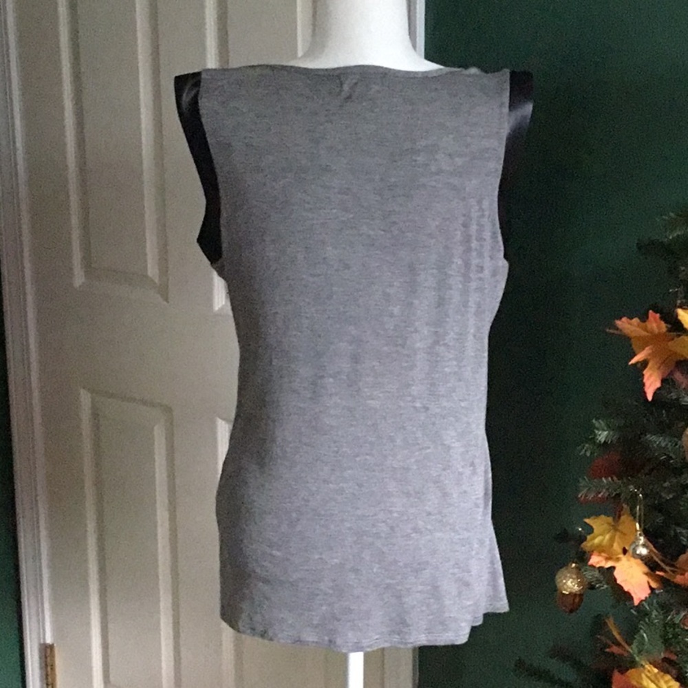Gray Tank with faux leather trim - Picture 4 of 5